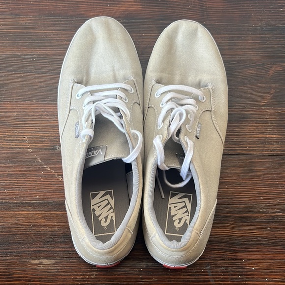 Men’s low top vans shoes size 11 - Picture 3 of 5